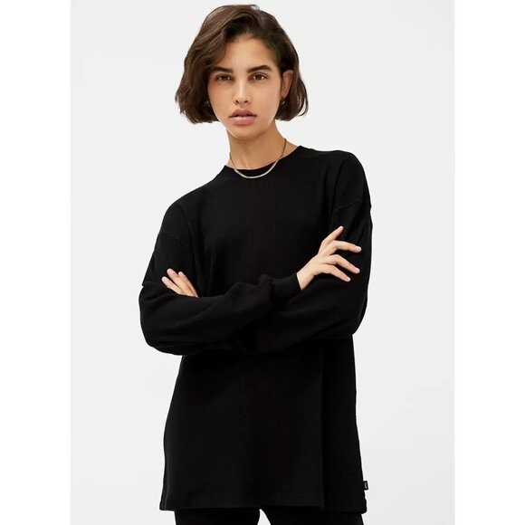 Aritzia Tops - Aritzia  Tna Tremont Long Sleeve Shirt